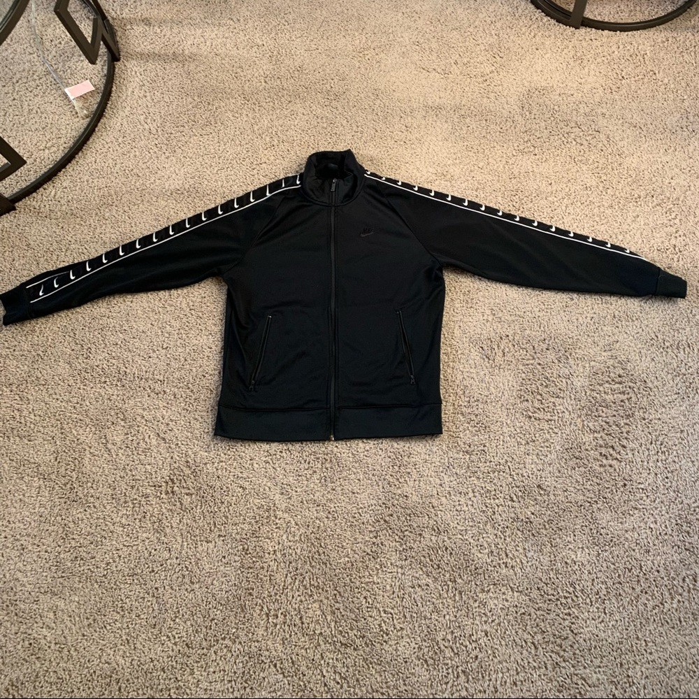 Nike Mens Black Jacket size M